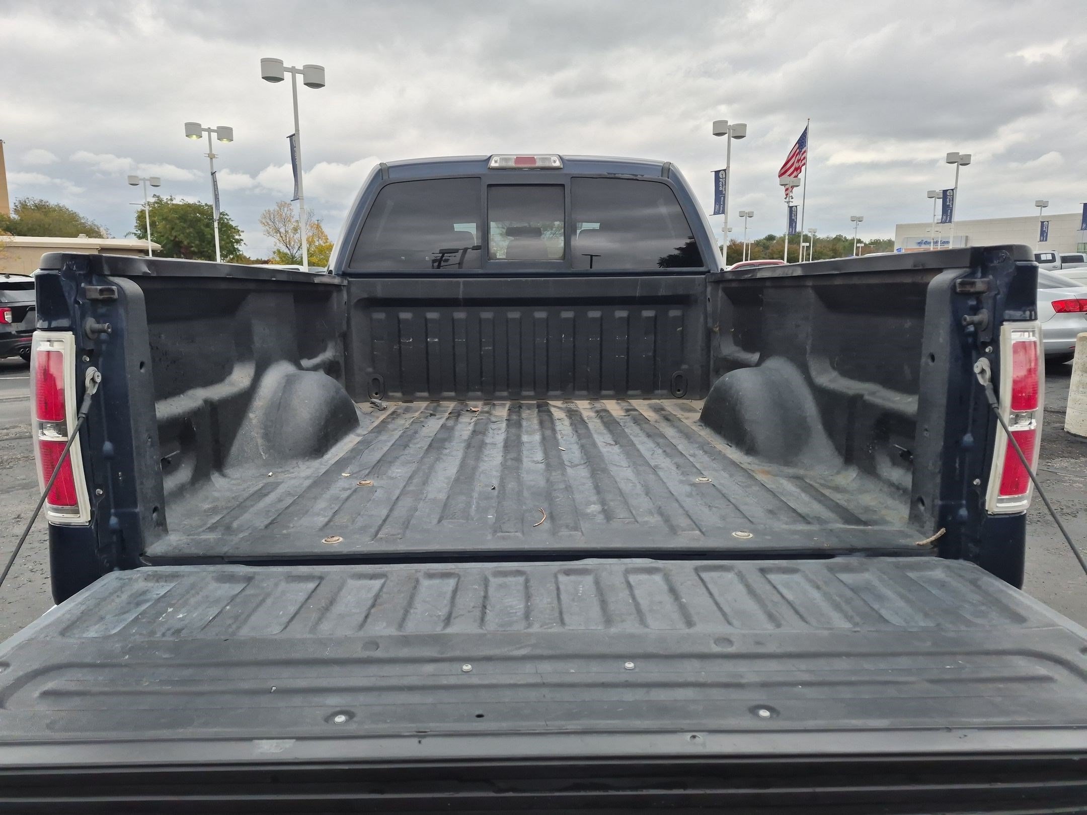 Used 2013 Blue Ford XLT image 27