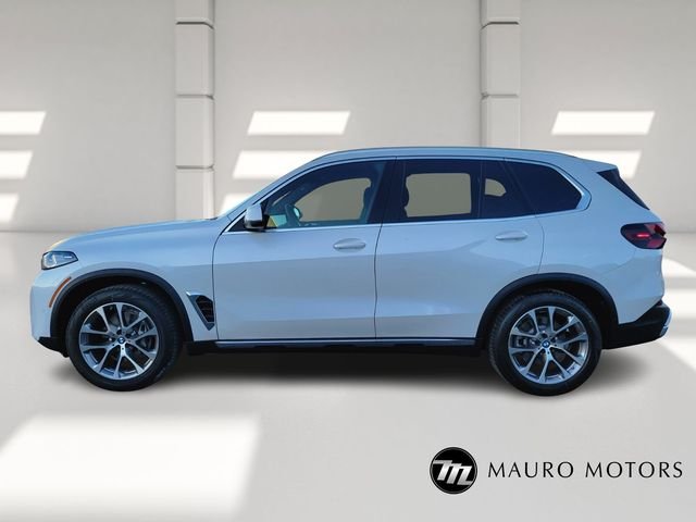 Used 2026 White BMW xDrive40i image 6