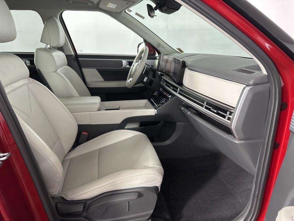 Used 2026 Red Hyundai SEL image 28