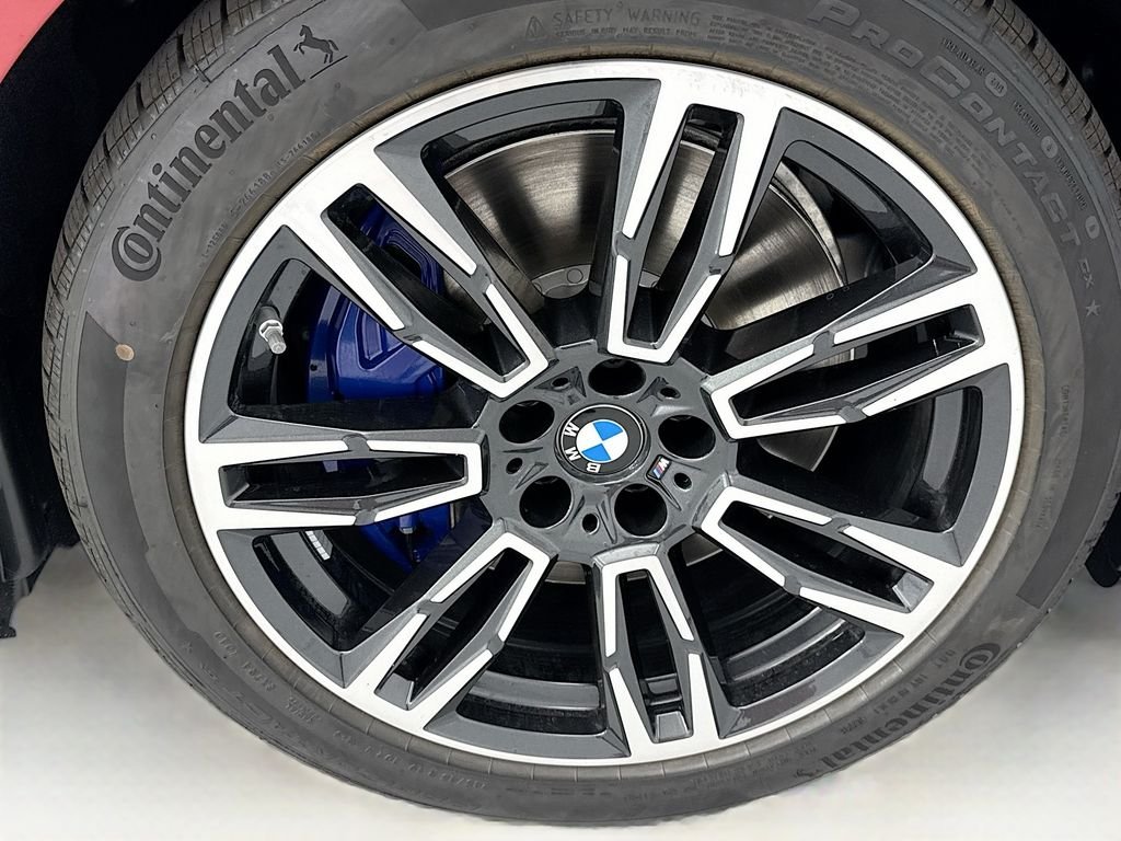 New 2027 Red Metallic BMW 550e xDrive image 31