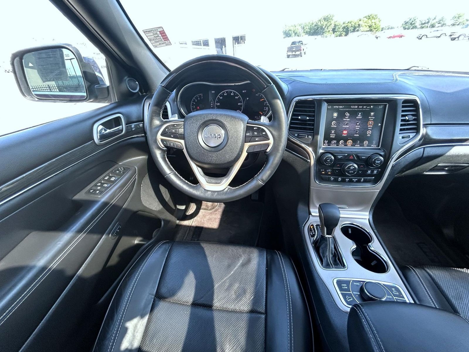 2017 Jeep Grand Cherokee Overland - Photo 13