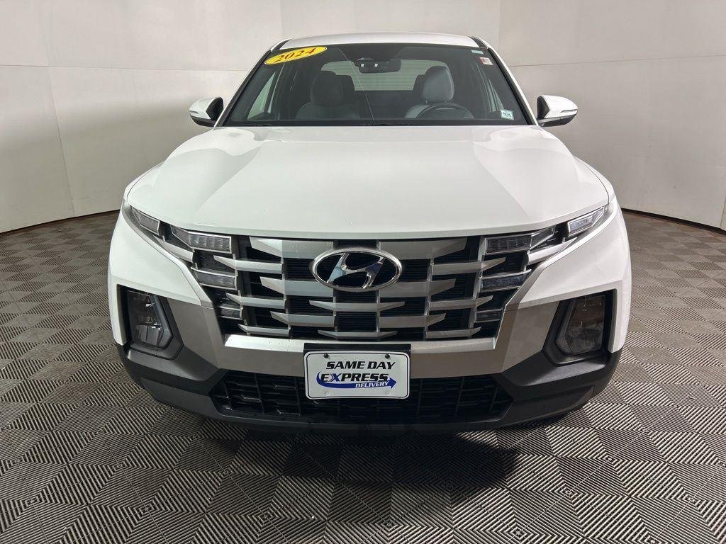 Used 2024 White Hyundai SEL image 12