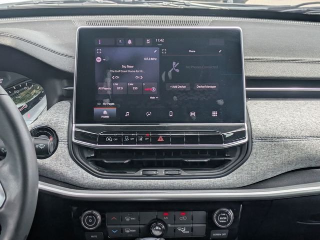 Used 2023 Gray Jeep Latitude image 20