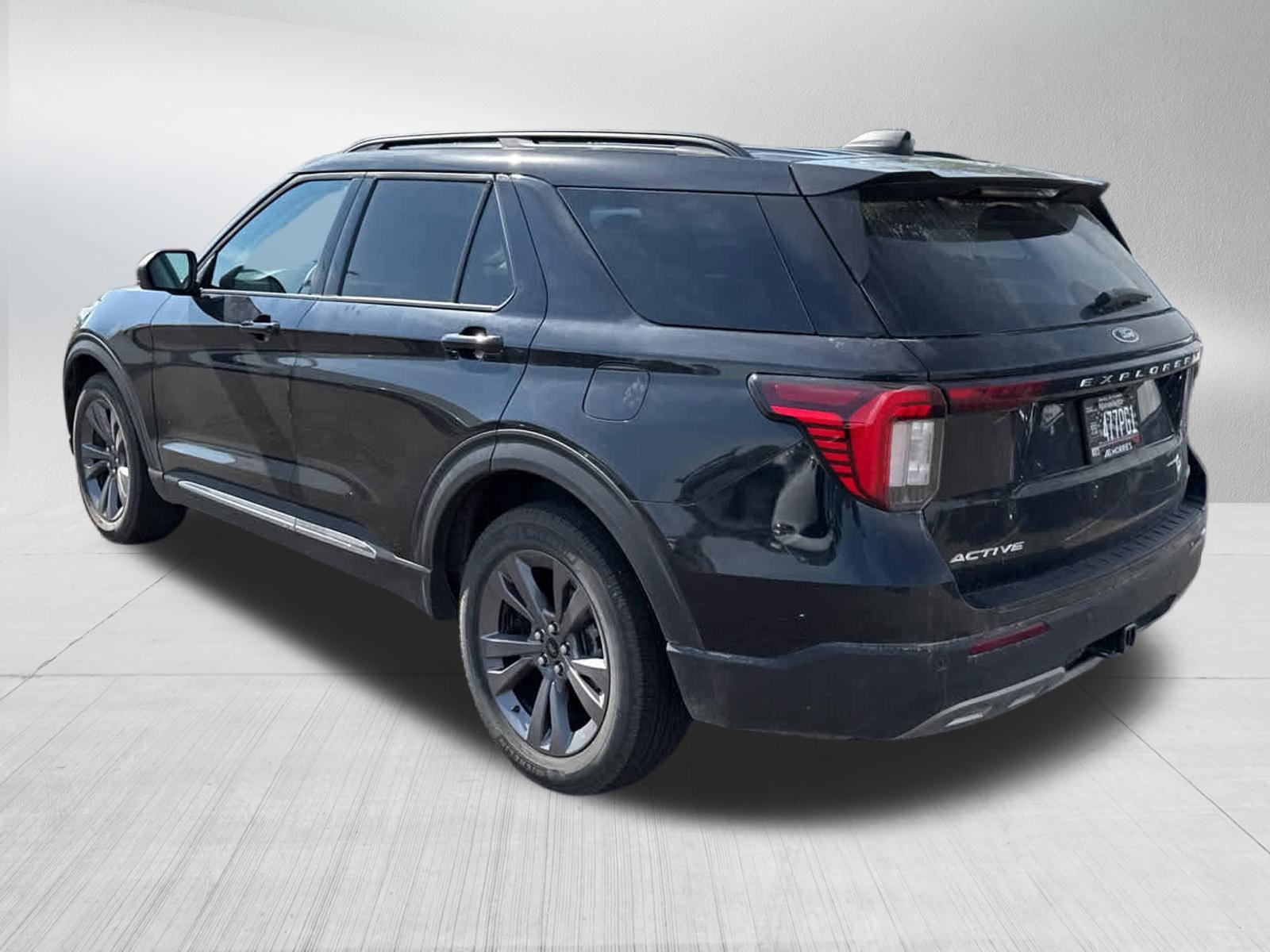 Used 2025 Black Ford Active image 3