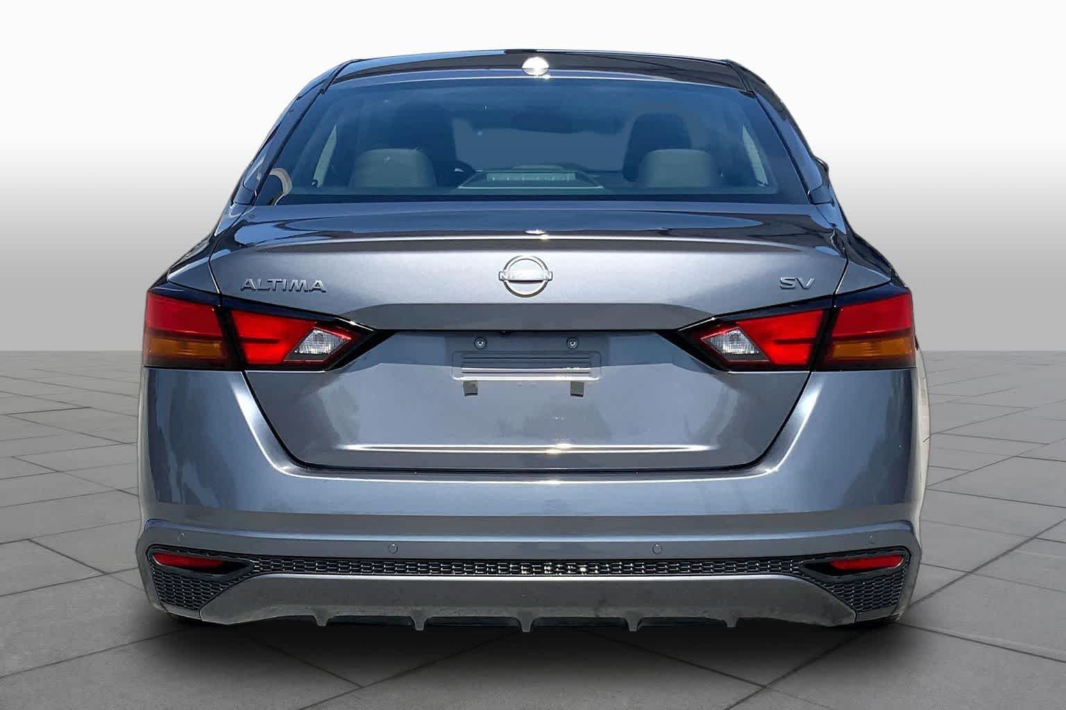 Certified Used 2024 Gun Metallic Nissan 2.5 SV image 4