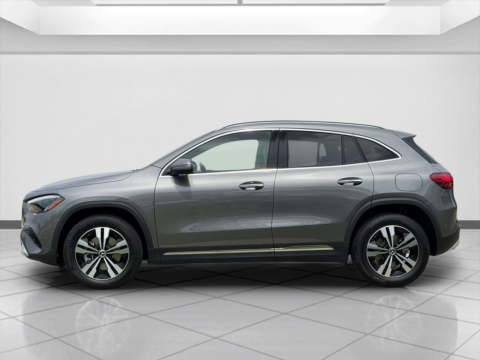 New 2026 Mountain Grey Metallic Mercedes-Benz GLA 250 image 28