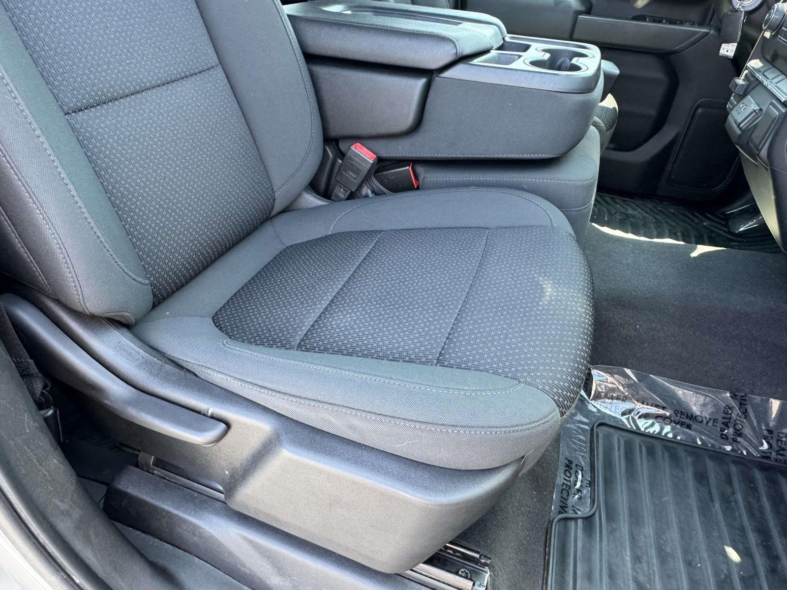 Used 2022 Silver Ice Metallic Chevrolet Custom image 18