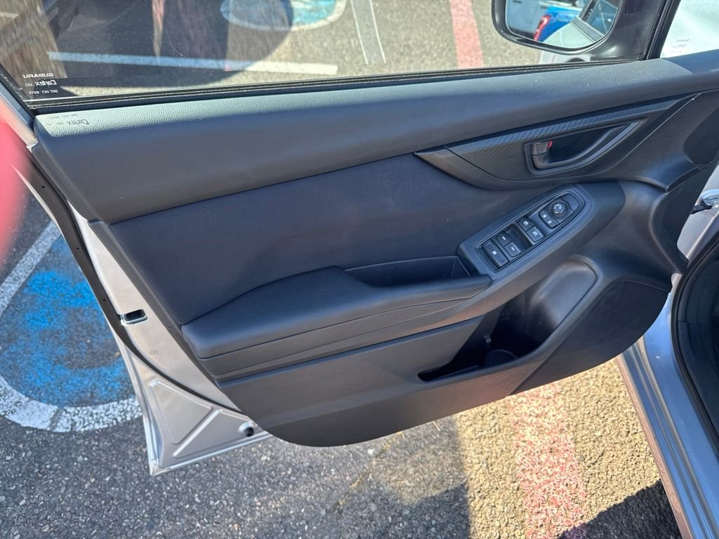 Used 2018 Ice Silver Metallic Subaru 2.0i Premium image 4