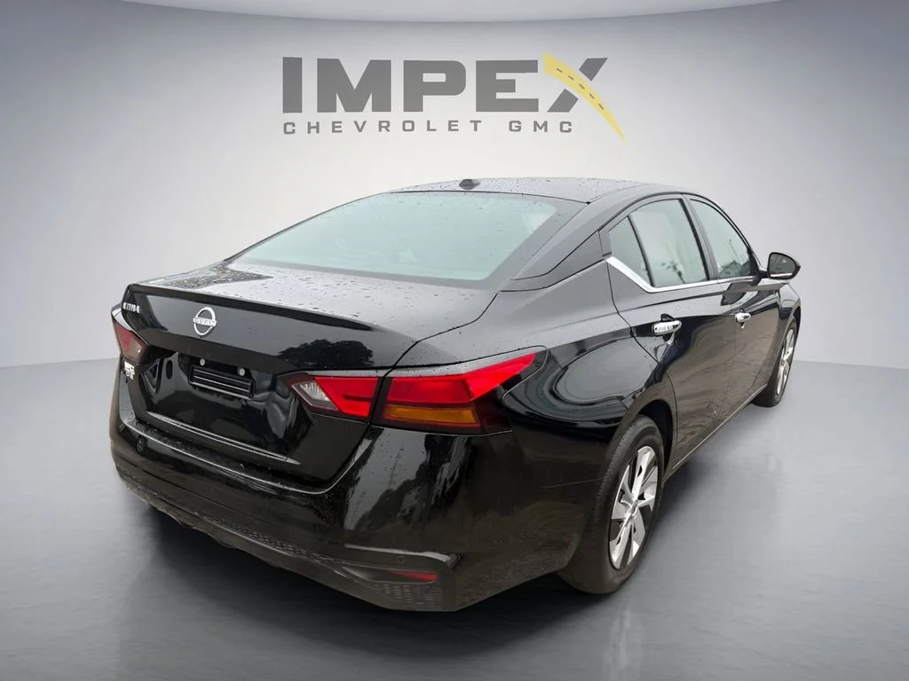 Used 2025 Black Nissan S image 8