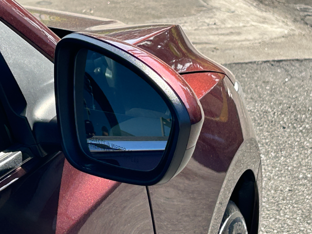 Used 2025  Nissan SV image 12
