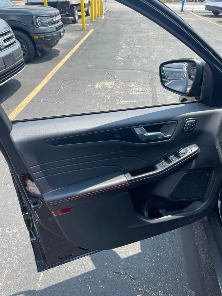 Used 2025 Black Ford ST-Line Elite image 18