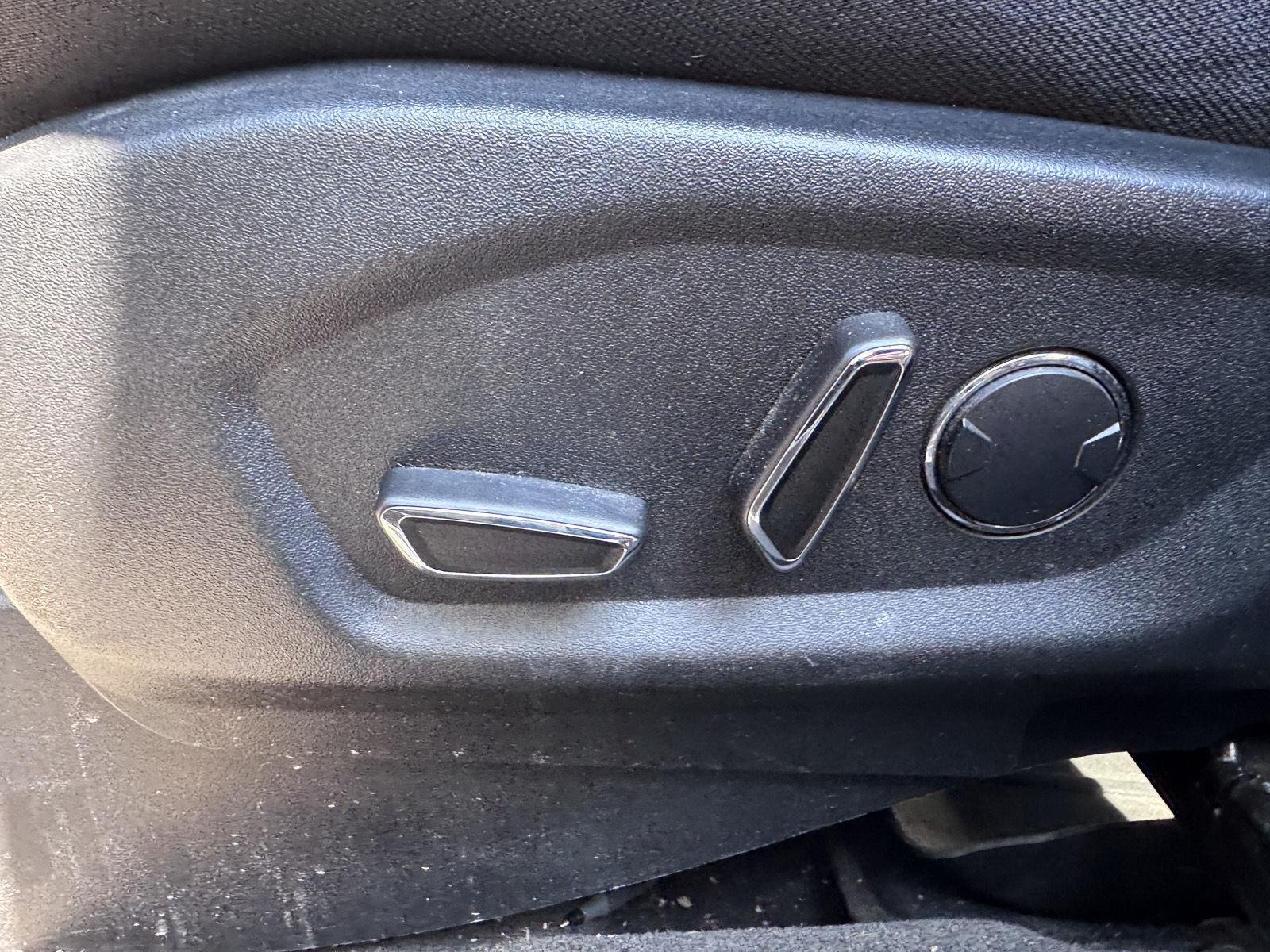 Used 2018 Magnetic Ford XLT image 13