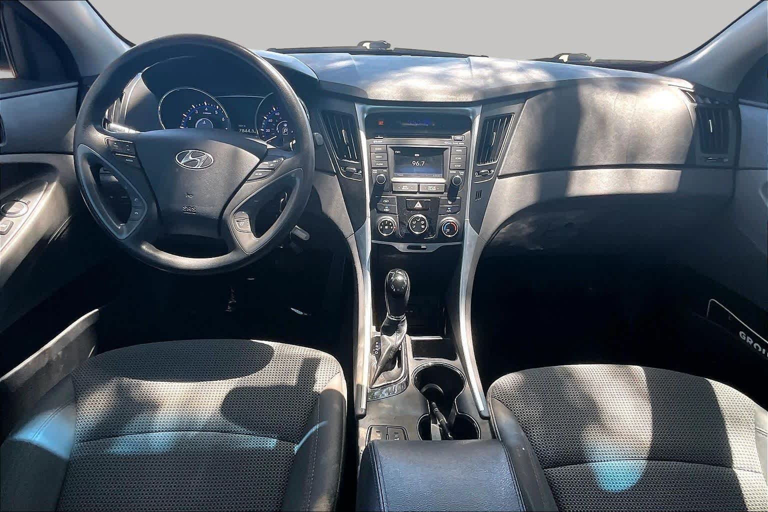 Used 2014 Harbor Gray Metallic Hyundai GLS image 16