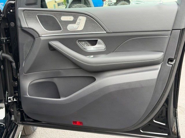 New 2026 Black Mercedes-Benz GLE 450 image 25