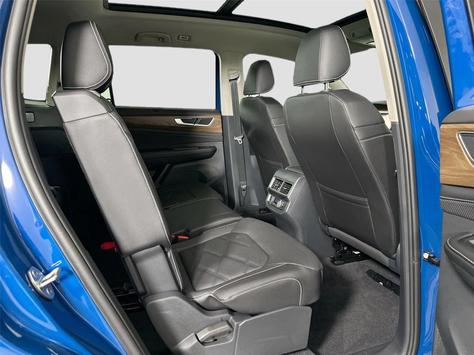 2026 Volkswagen Atlas SE w/Tech - Photo 22