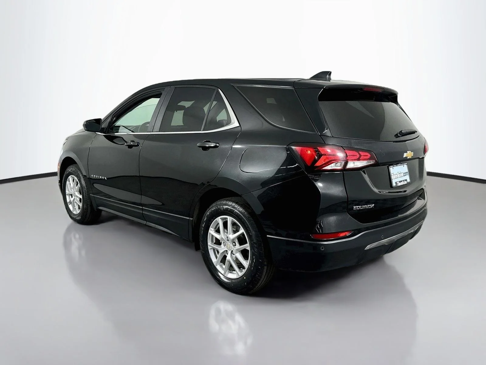 Used 2024 Mosaic Black Metallic Chevrolet LT image 6