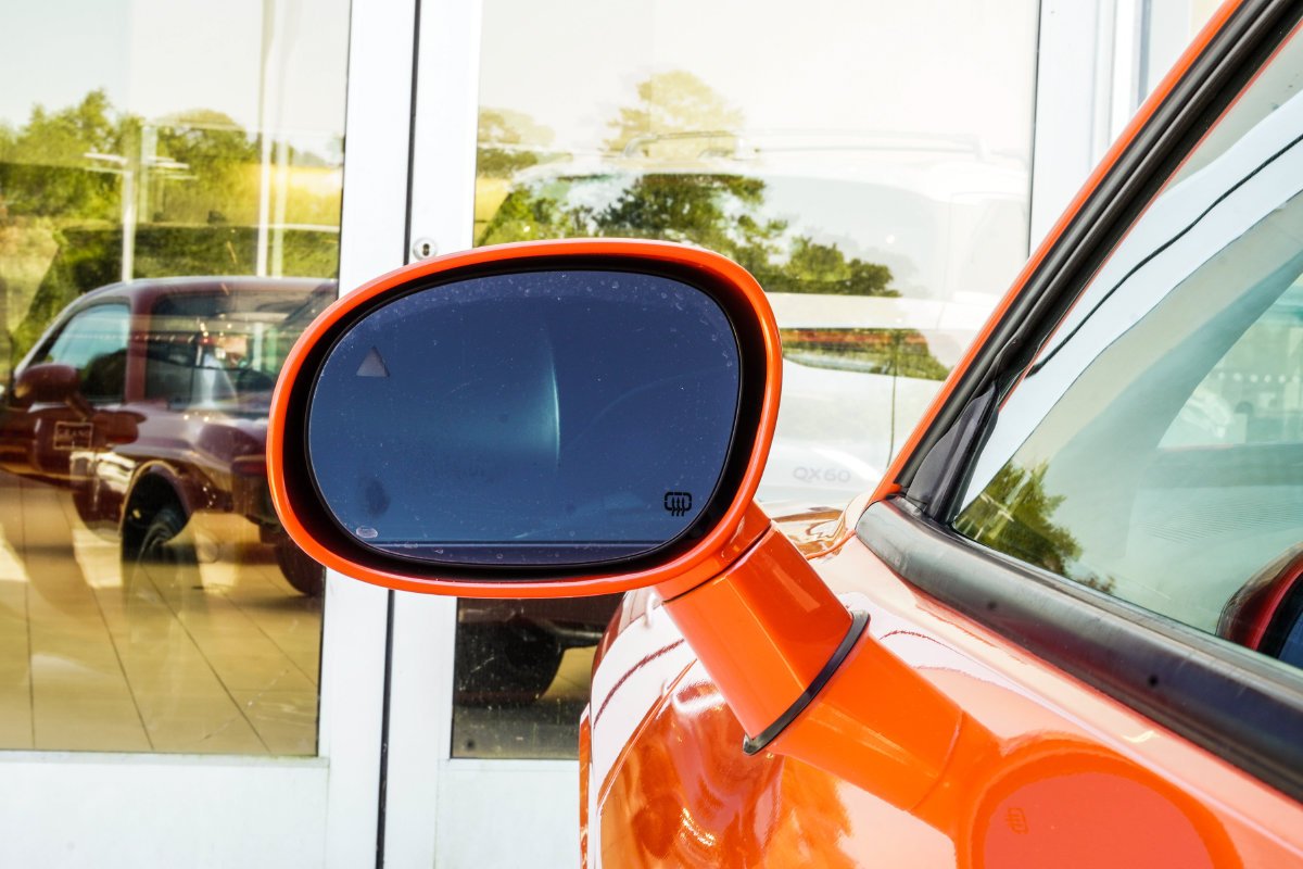 Used 2021 Orange Dodge SXT image 18