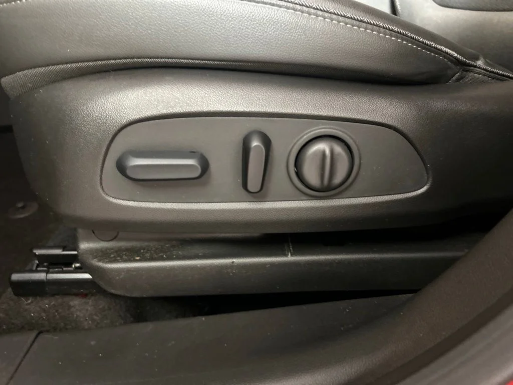 Used 2024 Red Buick Preferred image 15