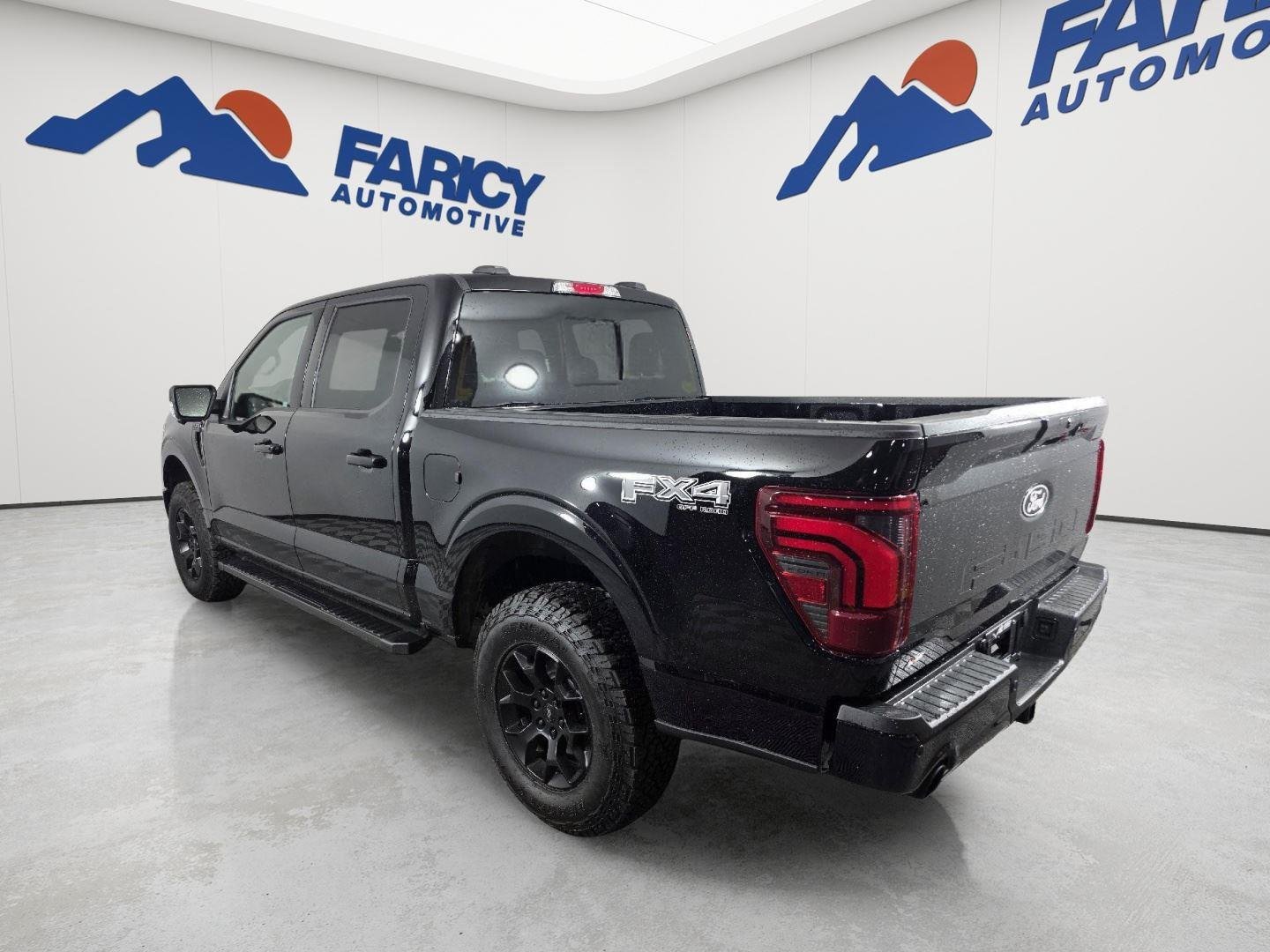New 2025 Agate Black Metallic Ford Lariat® image 3