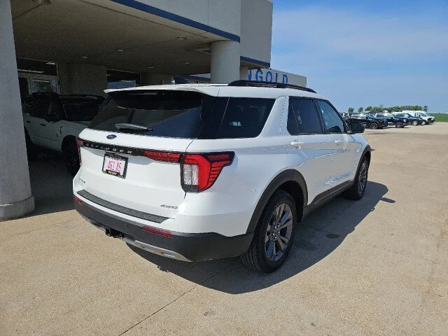 New 2026 Star White Metallic Tri-Coat Ford Active image 31