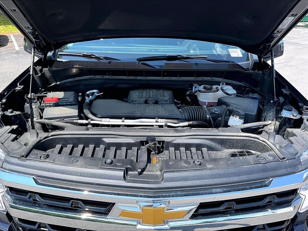 Used 2024 Dark Ash Metallic Chevrolet LT image 29