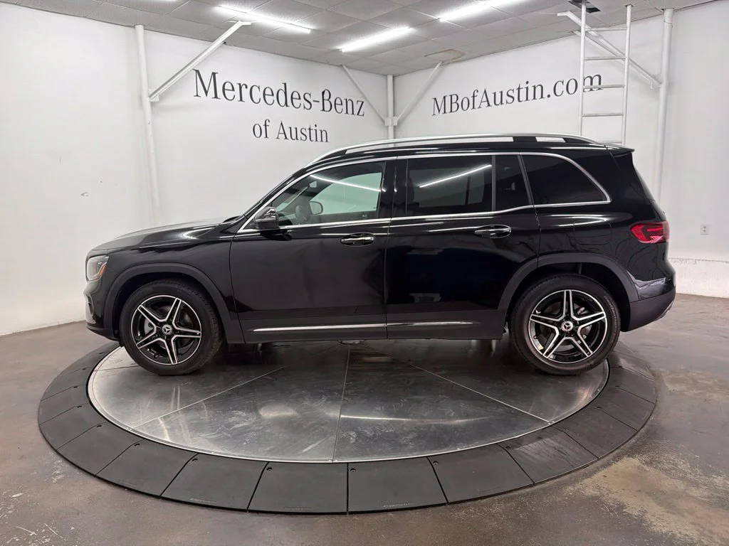 New 2026 Black Mercedes-Benz GLB 250 image 4