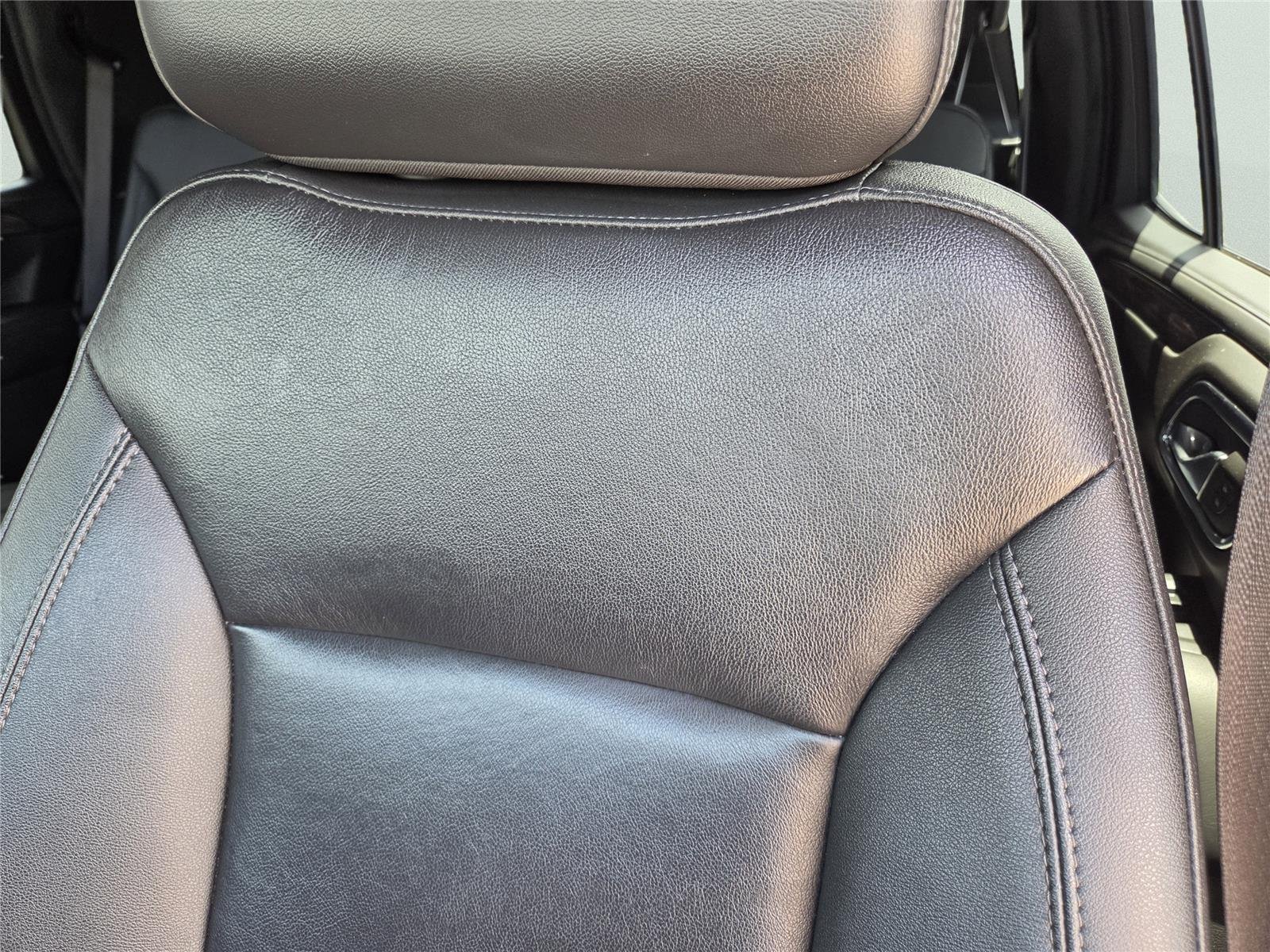 Used 2024 Silver Sage Metallic Chevrolet LT image 17
