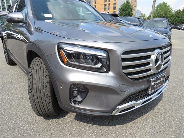 Used 2026 Mountain Grey Metallic Mercedes-Benz GLB 250 image 26