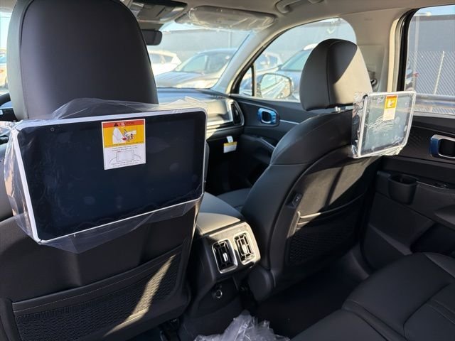 New 2026 Ebony Black Kia S image 8