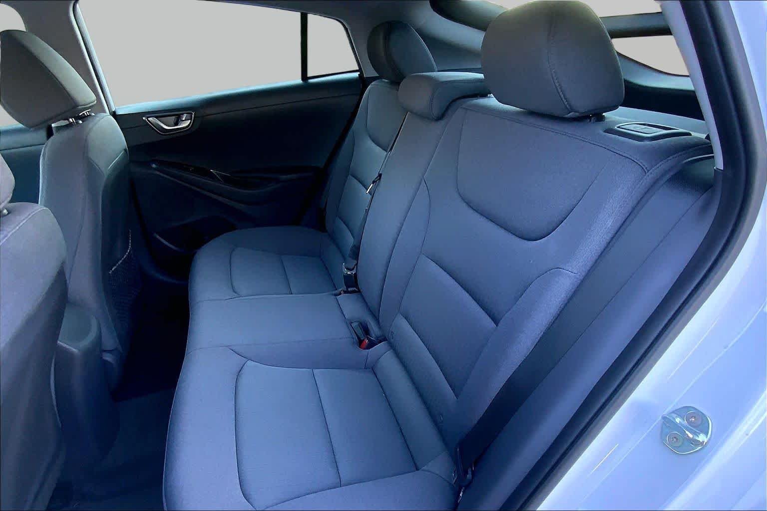 Used 2021 Ceramic White Hyundai Blue image 21
