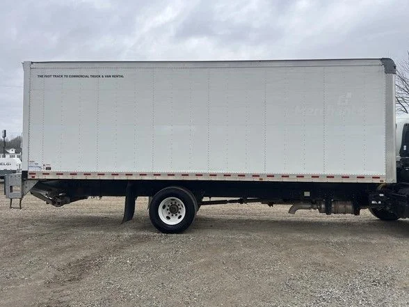 Used 2023 White Isuzu  image 59