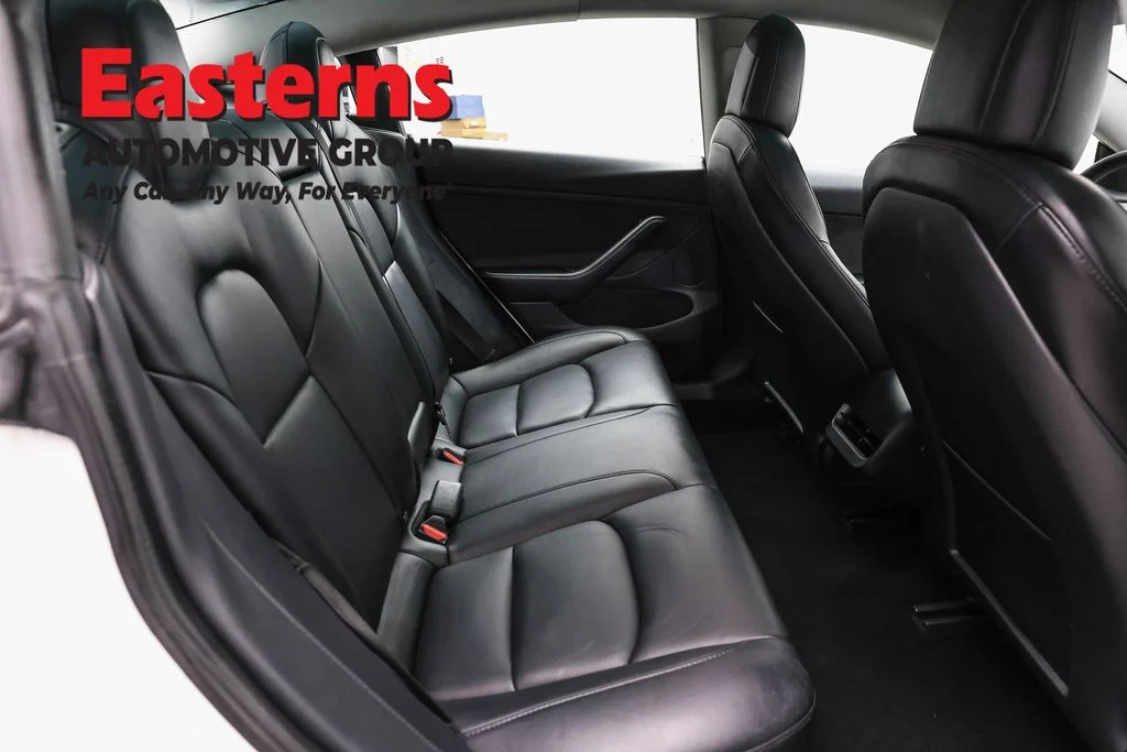 Used 2022 White Tesla Long Range image 16