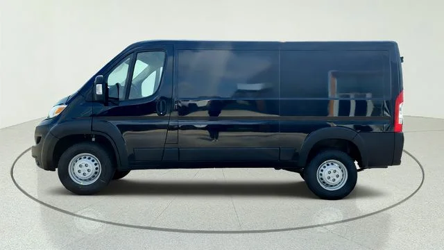 New 2026 Black Clear-Coat Exterior Paint RAM Low Roof image 8