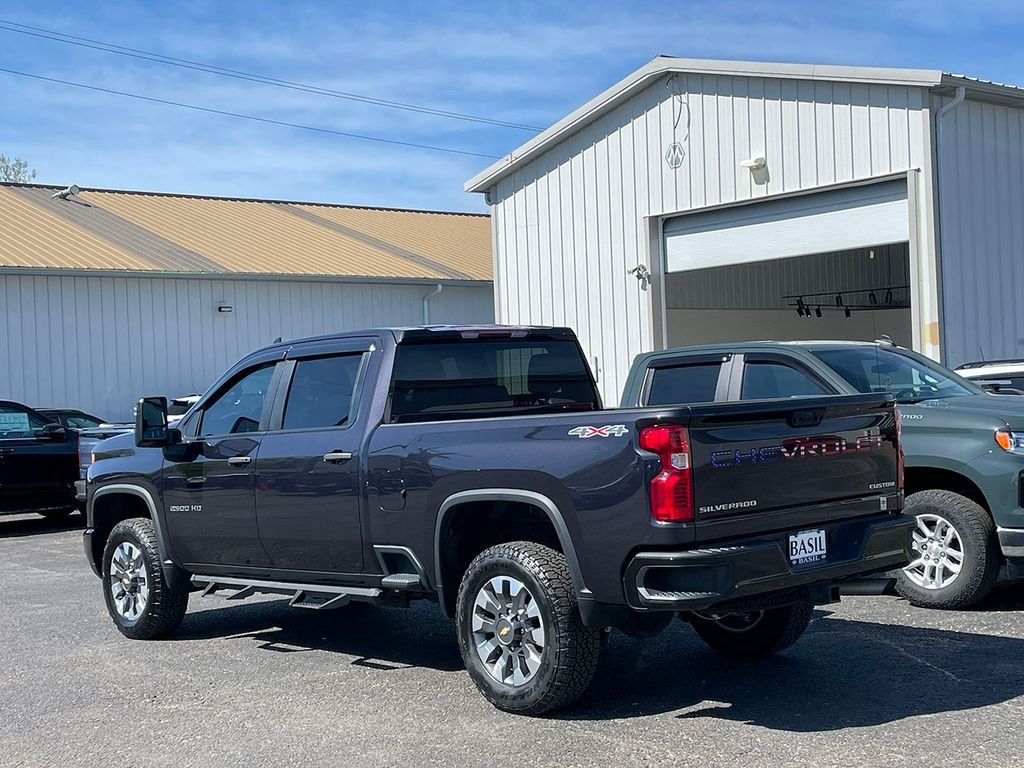 Used 2024 Gray Chevrolet Custom image 11