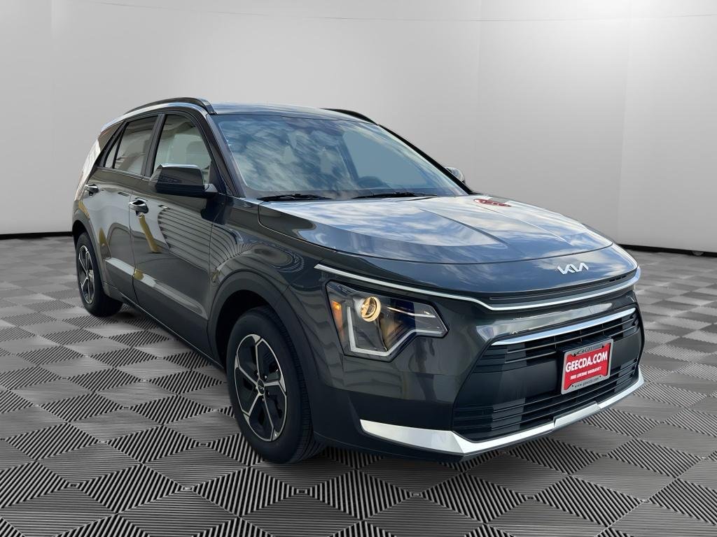 New 2026 Interstellar Gray Kia LX image 3