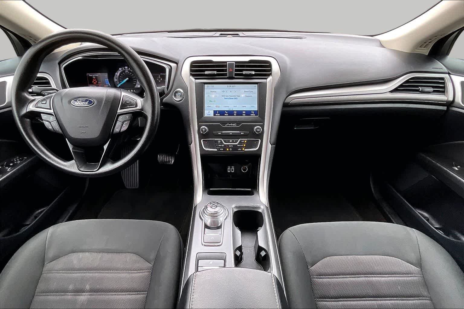 Used 2020 Alto Blue Metallic Tinted Clearcoat Ford SE image 15