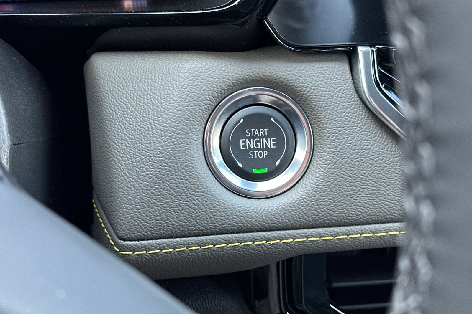 2026 Chevrolet Colorado ZR2 - Photo 21