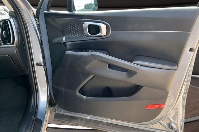 Used 2025 Silver Kia LX image 22