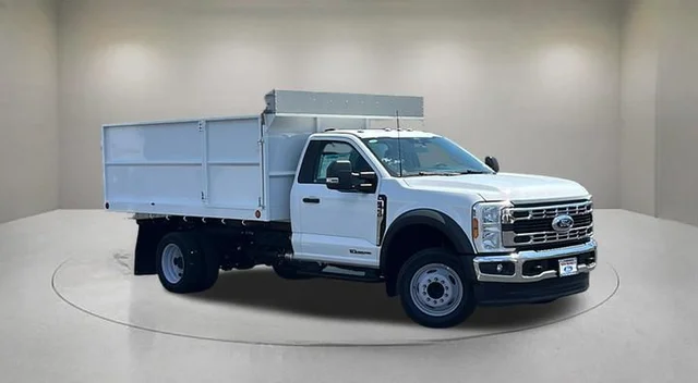 2024 Ford Chassis Cab F-450® XL