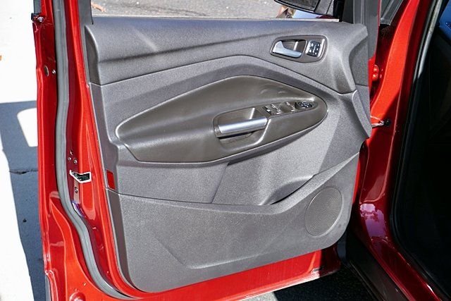 Used 2014 Red Ford Titanium image 21