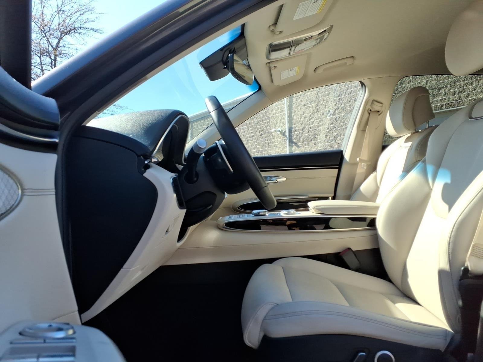2023 GENESIS GV70 Standard - Photo 33