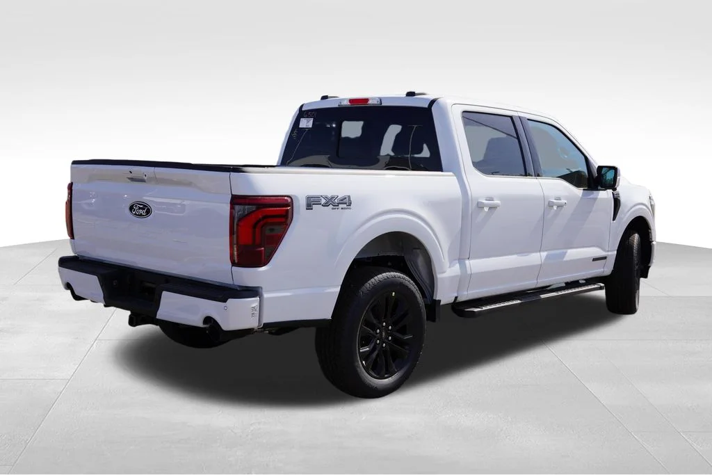 New 2026 Oxford White Ford Lariat image 3