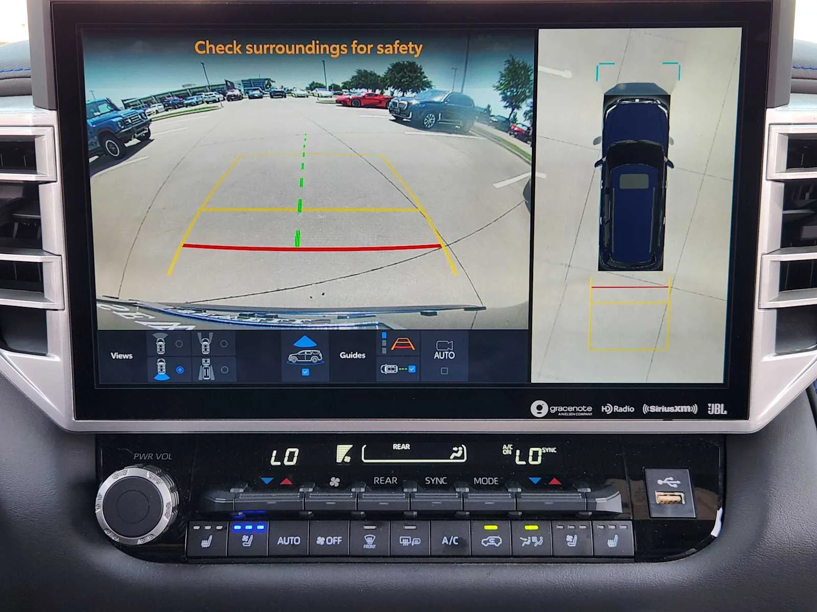 2023 Toyota Sequoia Platinum - Photo 17