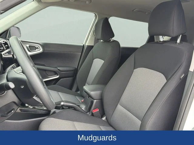 Used 2025 White Kia S image 15