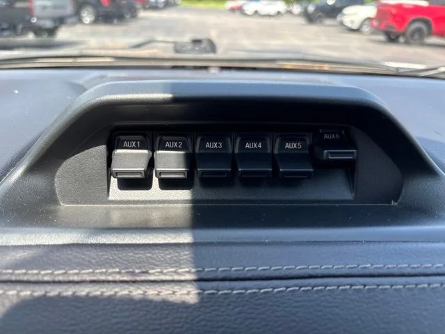 Used 2021 White Ford Lariat image 31
