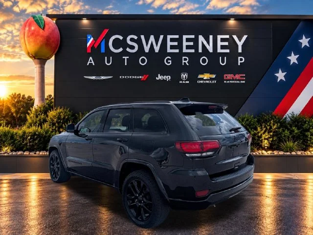 Used 2021 Black Jeep Laredo X image 3