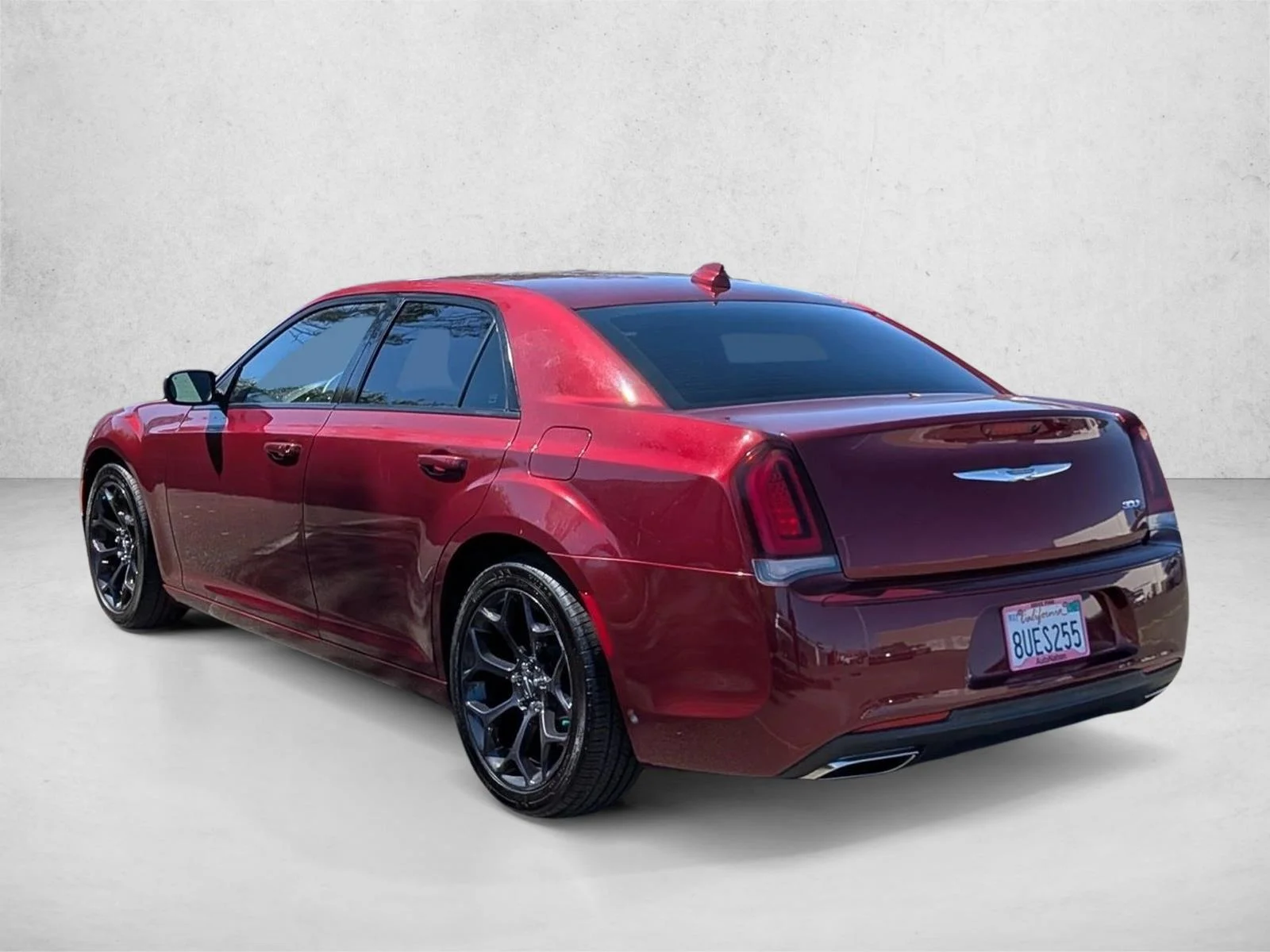 Used 2019 Velvet Red Pearlcoat Chrysler 300S image 16