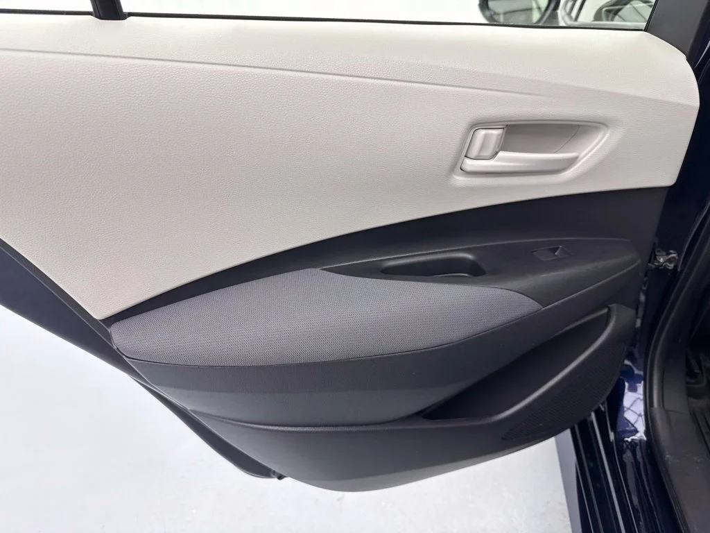 Used 2023  Toyota LE image 18