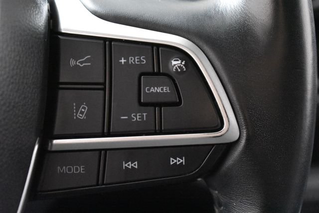 2022 Toyota Highlander LE - Photo 24