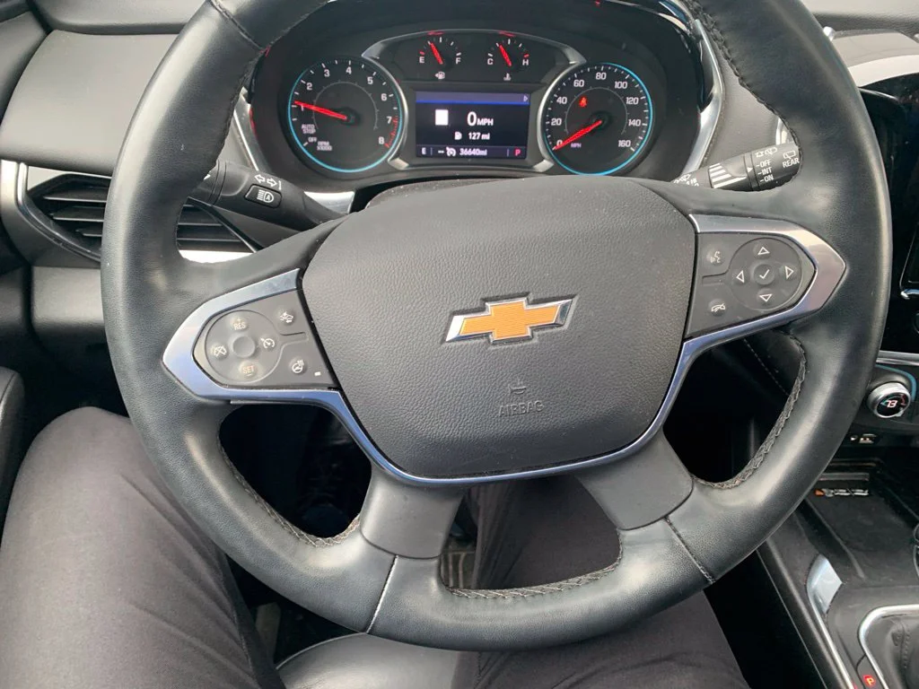 Used 2023 Sterling Gray Metallic Chevrolet LT Leather image 9